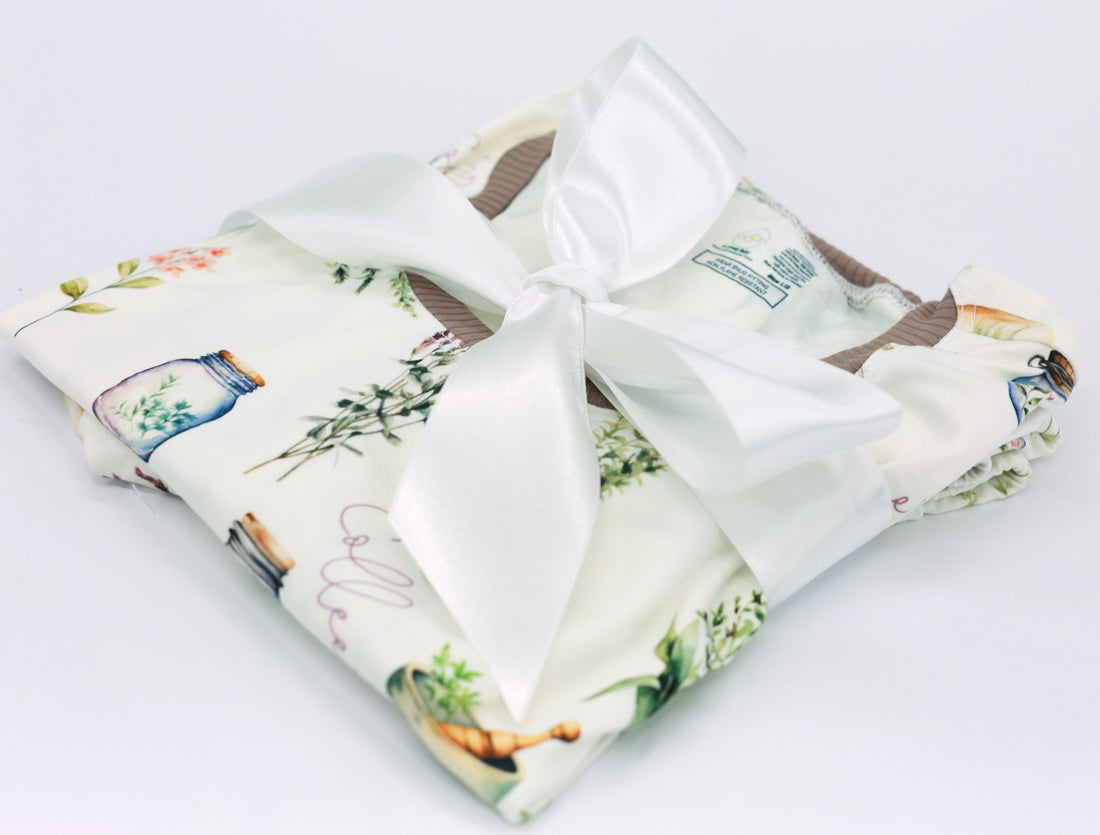 Herbal Apothecary Pajamas – Women's Sleepwear with Floral Print & Pink Trim