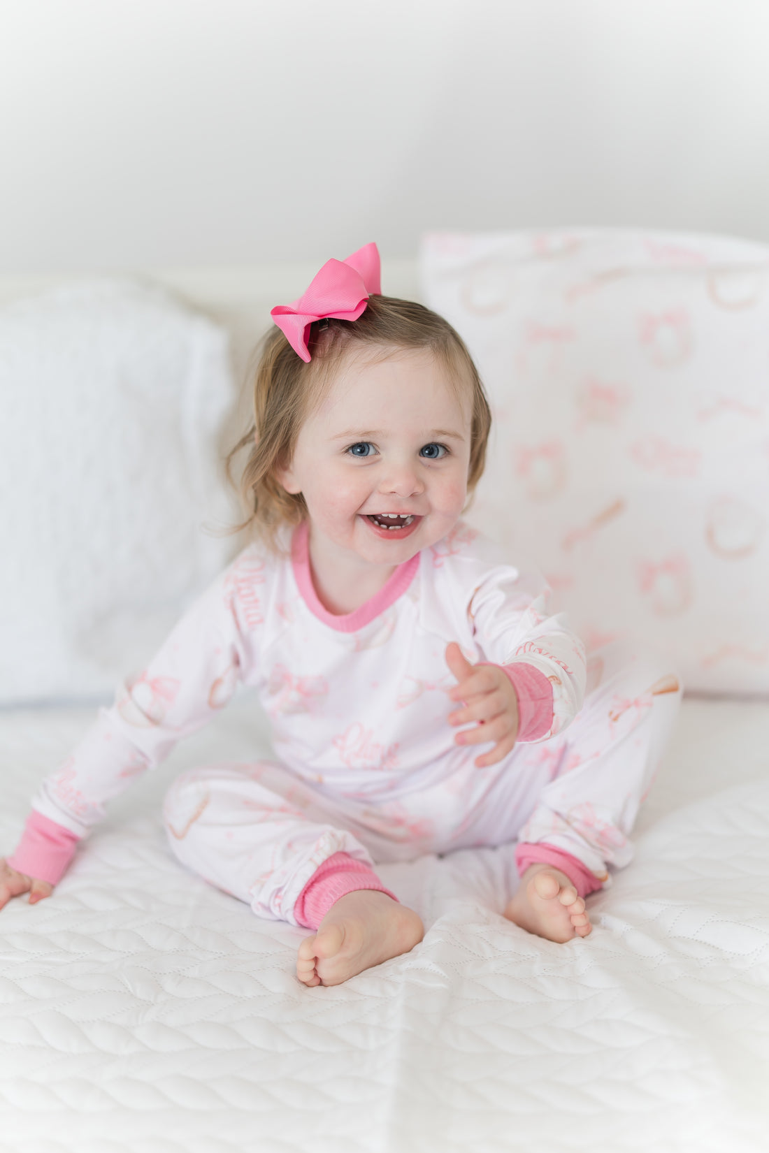 Personalized Baseball Pajamas – Girls Soft Knit Sleepwear with Bows, Cozy & Fade Resistant