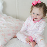 Personalized Minky Pillowcase – Soft Pink Baseball Bows, Custom Name, Cozy Kids Bedding