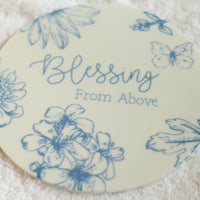 Personalized Baby Gift Set – Vintage Floral Baby Gown, Swaddle Blanket & Name Announcement Disk