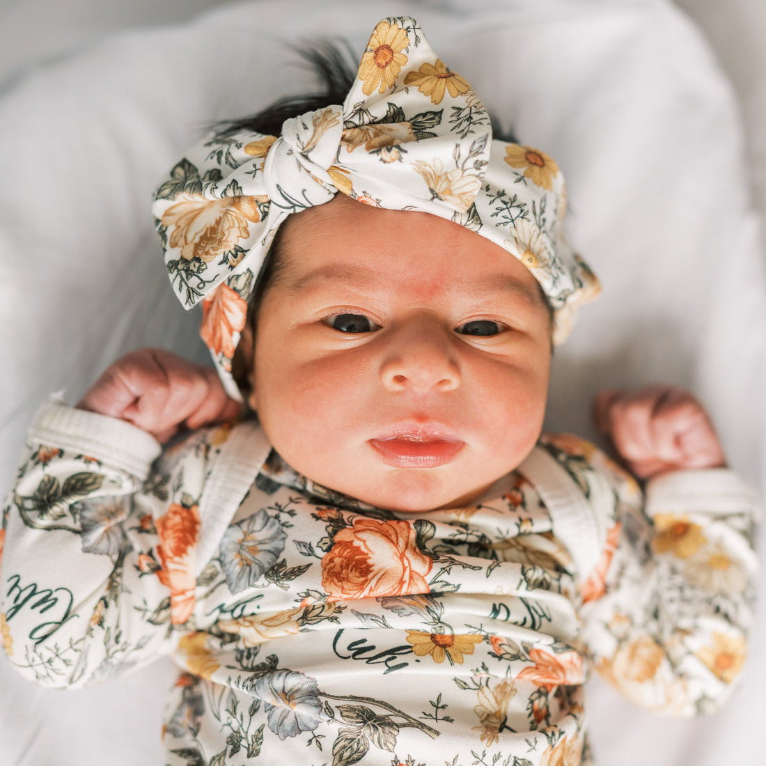 Baby Girl Gift Set – Personalized Floral Baby Gown & Soft Swaddle Blanket