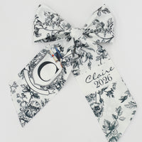 Personalized Graduation Wreath Sash Bow – Custom School Colors Class of 2026