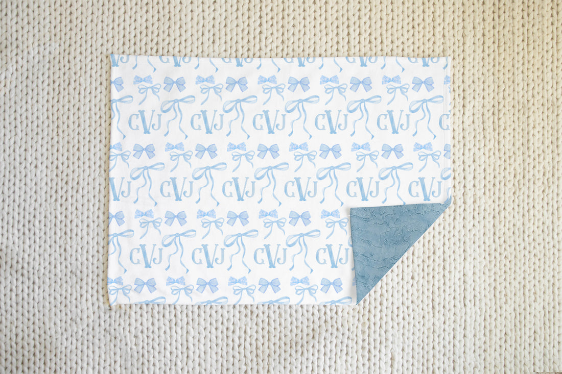 Blue Bows Baby Blanket – Monogrammed Plush Minky Fabric Deluxe Throw for Girls