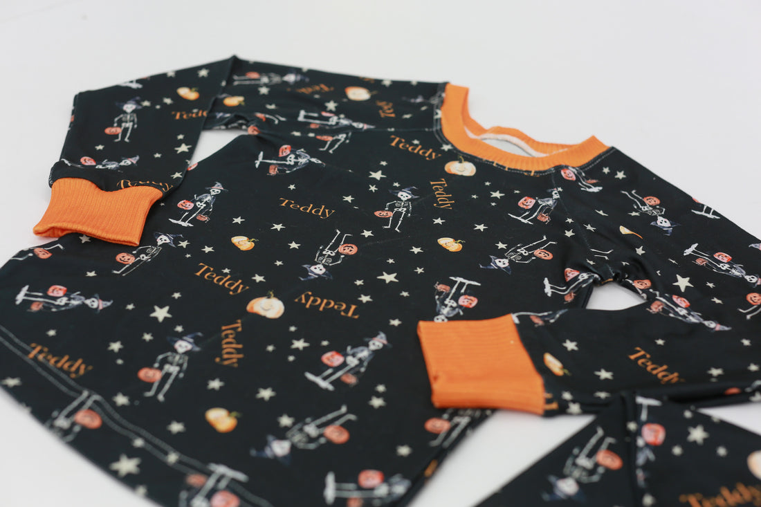 Halloween Pajamas Girls - Personalized Pumpkin Print PJs With Pink Bows (Copy)