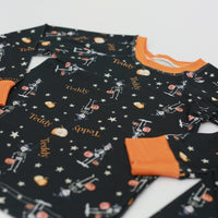 Halloween Pajamas Girls - Personalized Pumpkin Print PJs With Pink Bows (Copy)