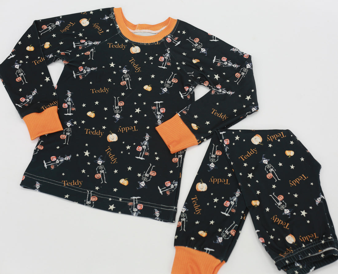 Halloween Pajamas Girls - Personalized Pumpkin Print PJs With Pink Bows (Copy)