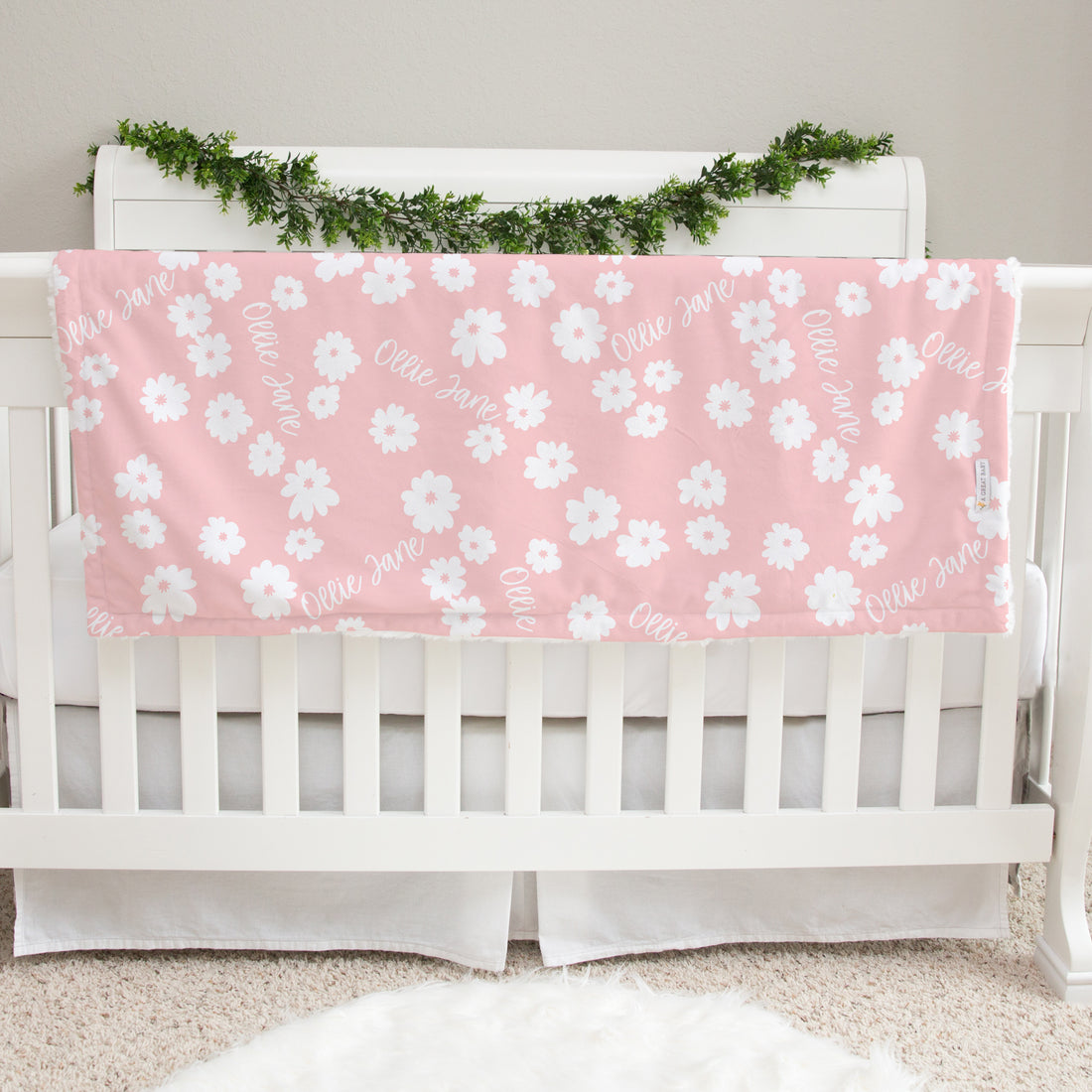 isy Daisy Personalized Minky Baby Blanket - Daisies & Custom Name, Soft & Cozy