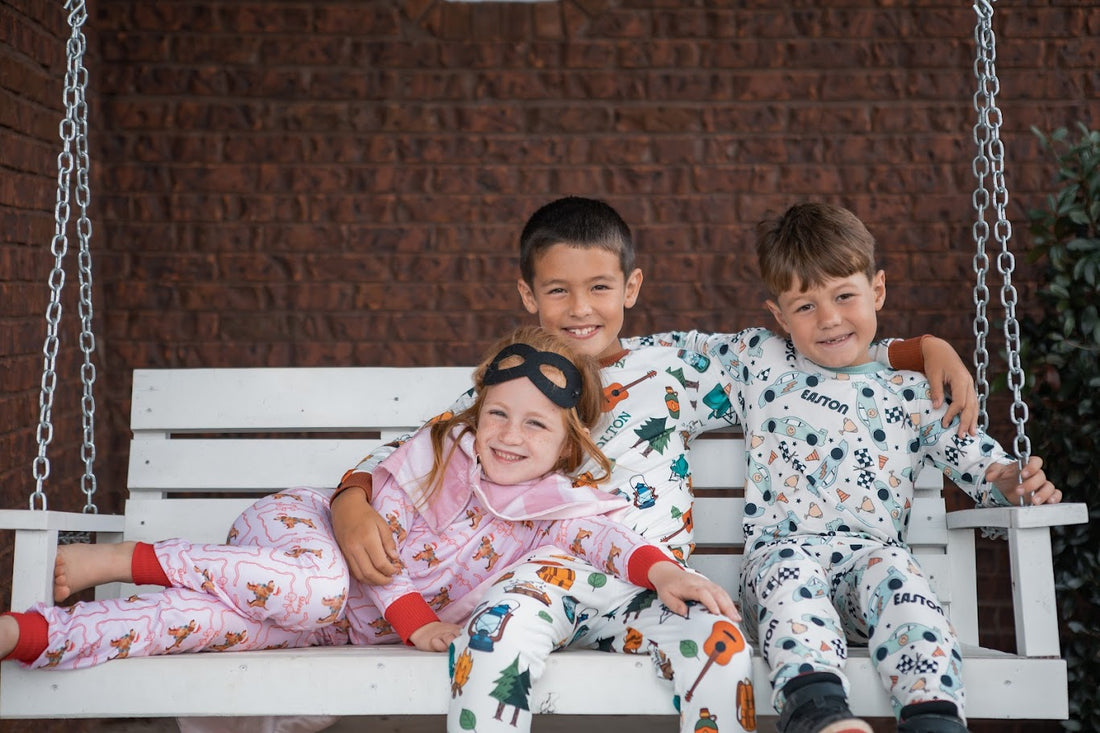 Holiday Golden Retrievers Personalized Pajamas