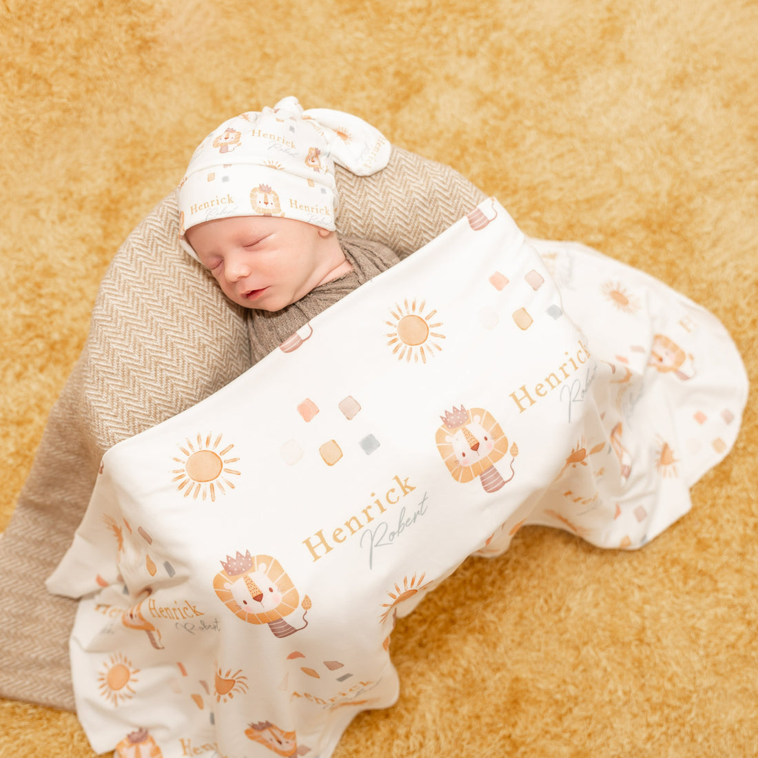 Lion Stretchy Swaddle